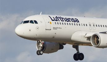 Lufthansa Flugzeug mit "Viernheim"Aufschrift
