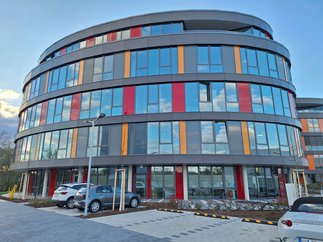 Gebäude in Ellipsenform