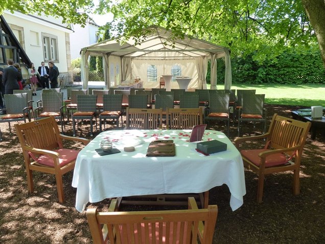 Trauung im Museumsgarten Trauung im Museumsgarten