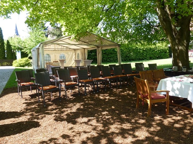 Trauung im Museumsgarten Trauung im Museumsgarten