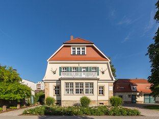 Forsthaus mit Remise Forsthaus mit Remise