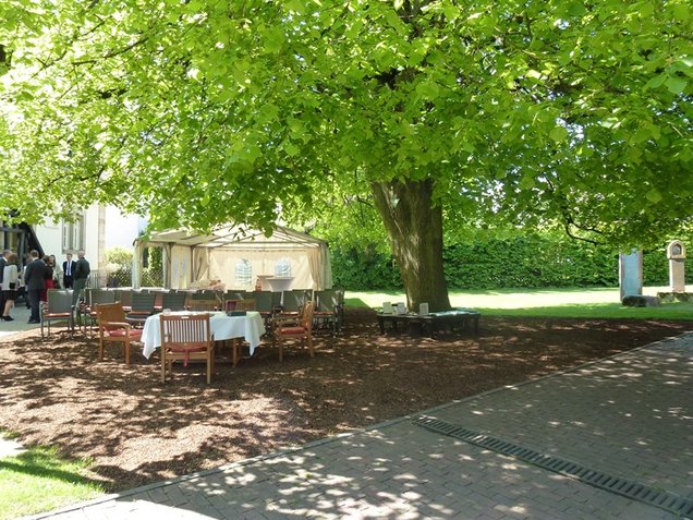 Trauung im Museumsgarten Trauung im Museumsgarten