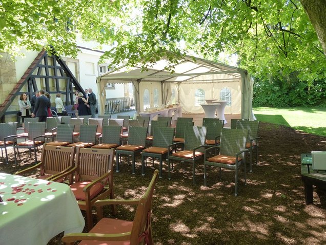 Trauung im Museumsgarten Trauung im Museumsgarten