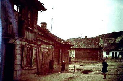 Ghetto in der polnischen Stadt Piaski, um 1942 Ghetto in der polnischen Stadt Piaski, um 1942