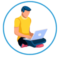 Mann sitzt im Schneidersitz mit Laptop