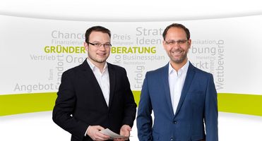 Marco Kreuzer (li., Wirtschaftsförderung Bergstraße GmbH) und Alexander Schwarz (Wirtschaftsförderer Stadt Viernheim) stehen wieder für Fragen zur Existenzgründung im Rahmen einer Beratung zur Verfügung. ©Stadt Viernheim
