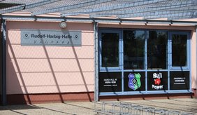 Rudolf-Harbig-Halle von außen
