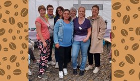 Die Organisatorinnen des Weltcafés auf dem Rovigoplatz: V.l.n.r. Claudia Maier (Familienbildungswerk), Maria Lauxen-Ulbrich (Gleichstellungsbeauftragte), Dilek Ökmener Sülük (Lernmobil), Zeynep Vatanci (Familienbildungswerk), Michaela Mann (Familienbildungswerk), Birgit Herbold (Internationales FrauenCafé) und Almira Vehabovic (Lernmobil).