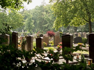 Bild von Gräbern Bild von Gräbern